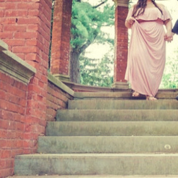 Ecavus Womens Off Shoulder Maternity Dress Ruffle Trim Maxi Photography Dress - Picture 2 of 3